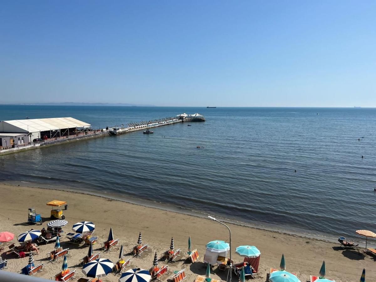 Blue Sky Apartaments Durrës Extérieur photo