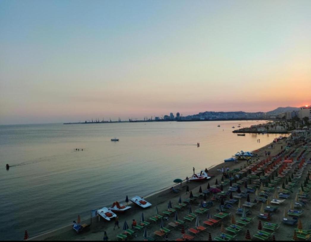 Blue Sky Apartaments Durrës Chambre photo
